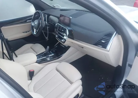 2020 BMW X3 xDrive30I z USA, uszkodzony, nr VIN 5UXTY5C08LLT34423